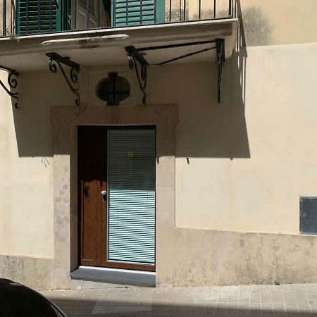 Civico 21 Appartamento Noto Esterno foto